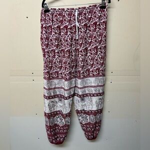 2/$20❤️- PANTS | Women’s rayon pants size O/S